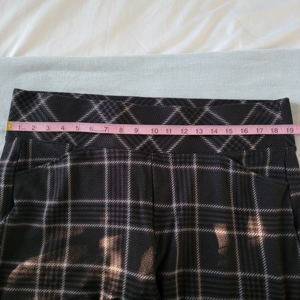 Torrid Plaid Wide Leg Pants in Black and gray - Picture 5 of 8